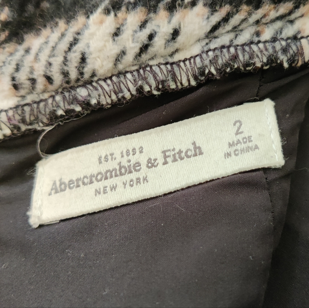 Abercrombie & Fitch Plaid Mini Skirt - Picture 3 of 5